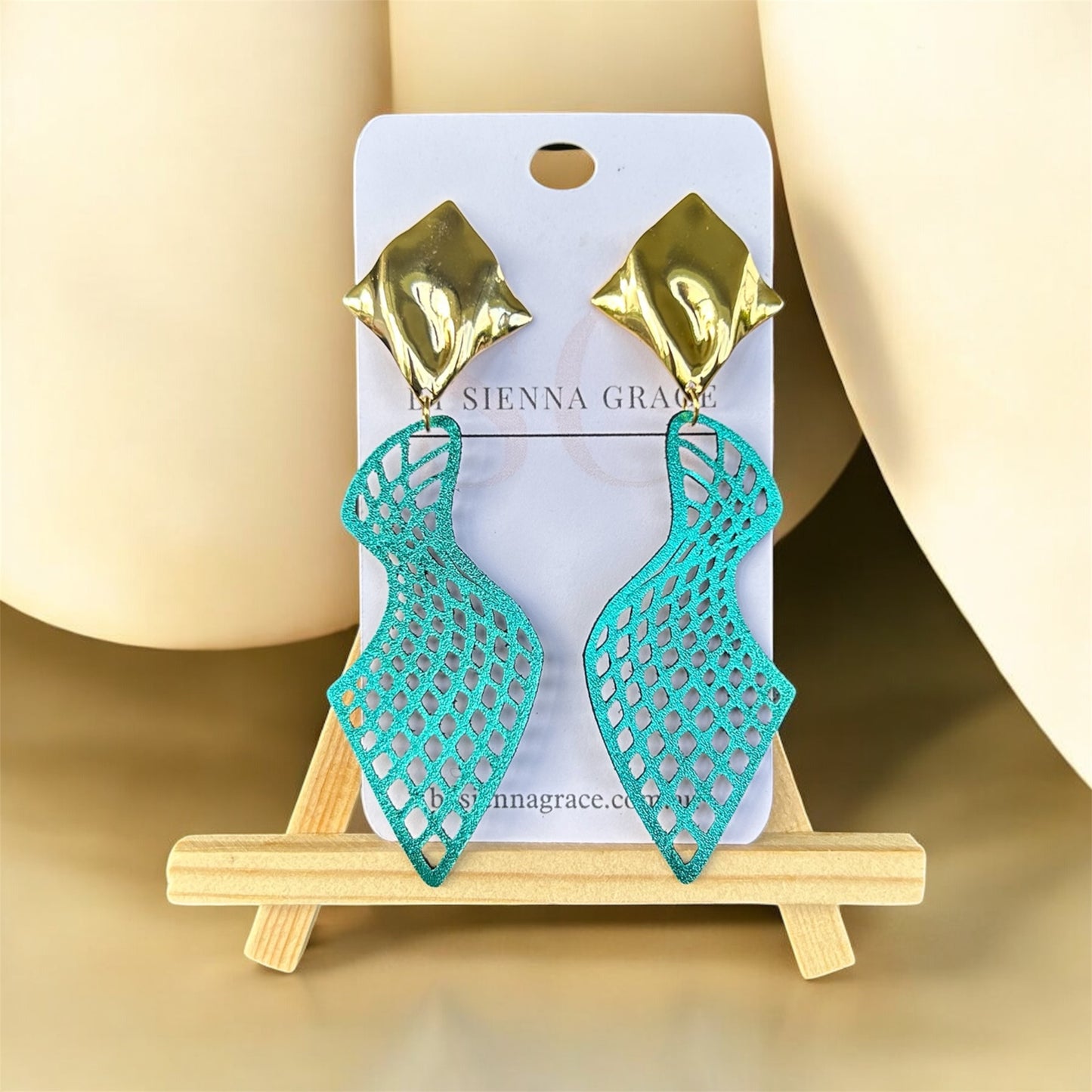 Lattice Wave Drop Earrings