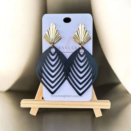 Lux Curve Drop Earrings