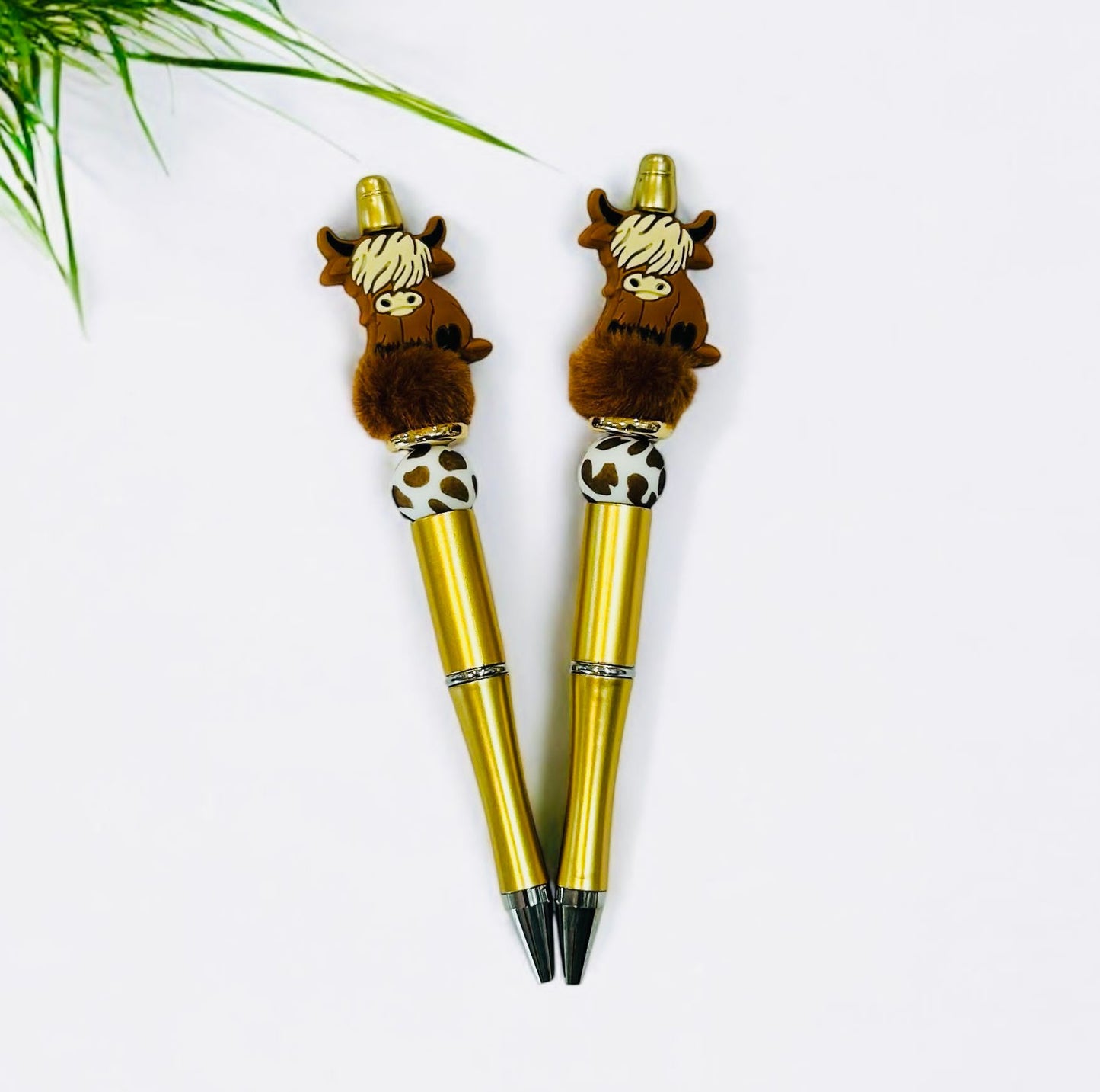 Brown Highland Cow Pen