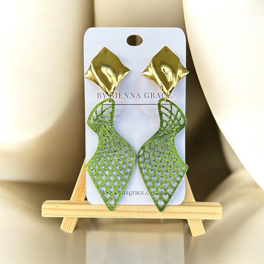 Lattice Wave Drop Earrings